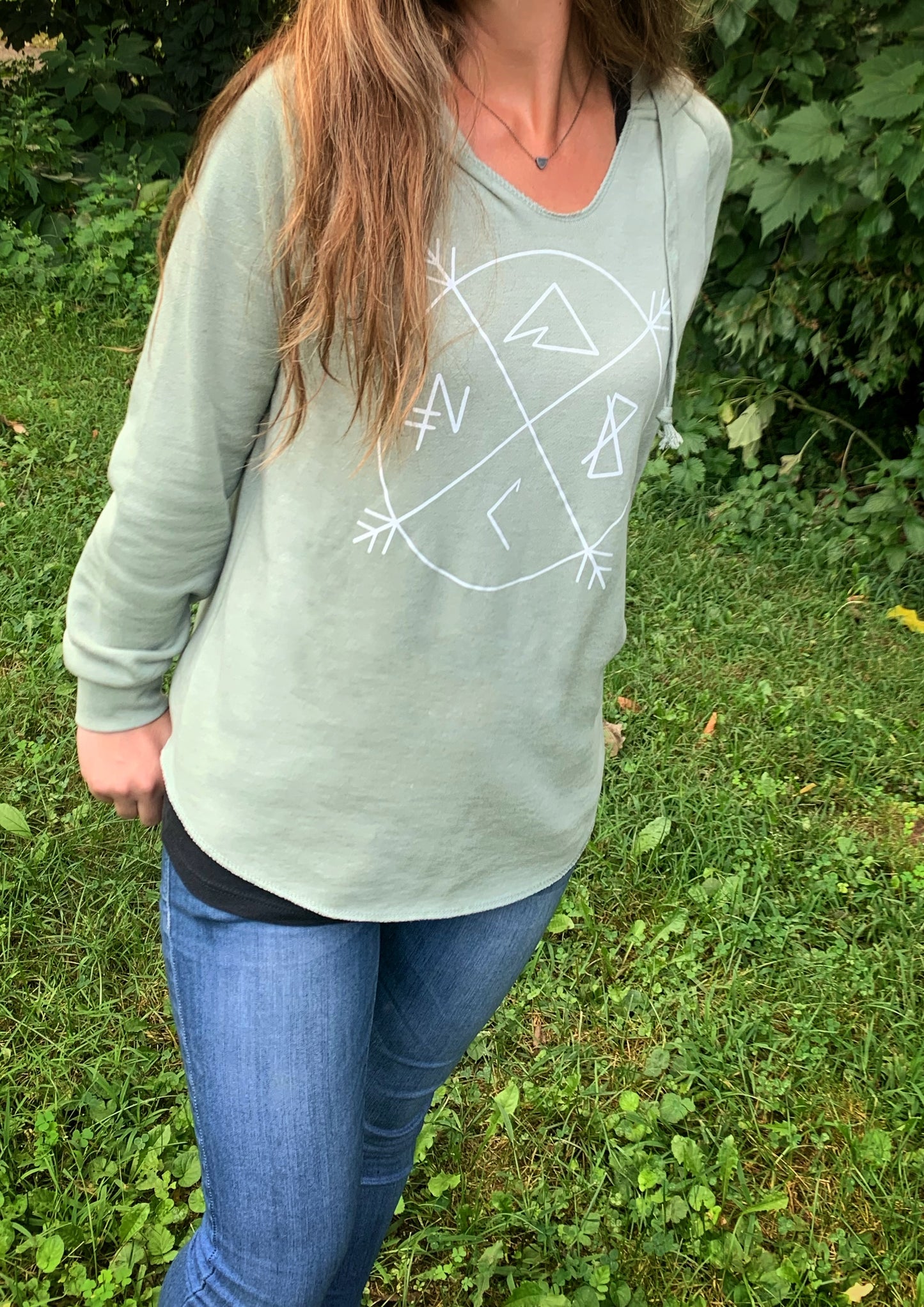 Women’s NATIVE BADGE Hoodie