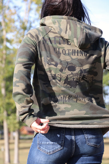 Women’s SKULL CROSSBONES Hoodie (Camo)